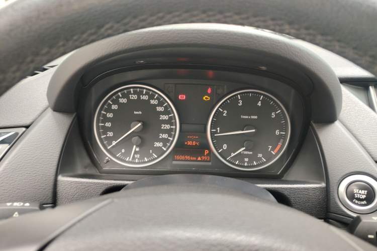 Used BMW X1 2012 sDrive18i Luxury Edition Instrument Cluster