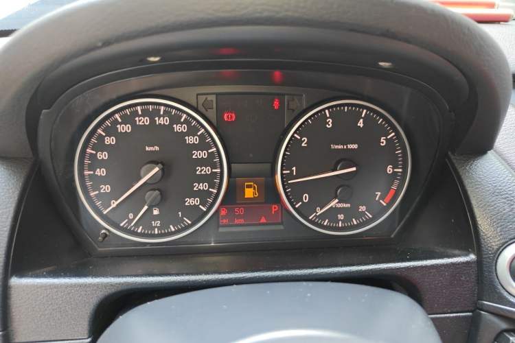 Used BMW X1 2012 sDrive18i Fashion Model Instrument Cluster