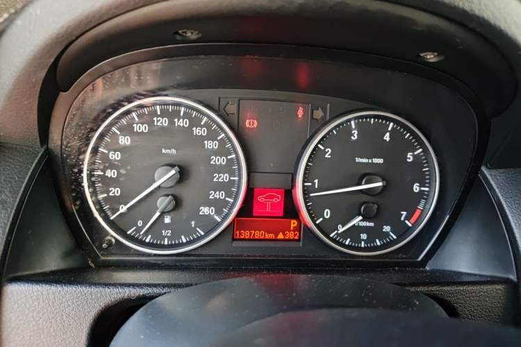 Used BMW X1 2012 sDrive18i Fashion Model Instrument Cluster