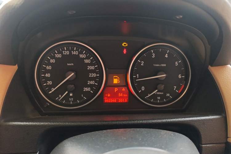 Used BMW X1 2012 sDrive18i Luxury Edition Instrument Cluster