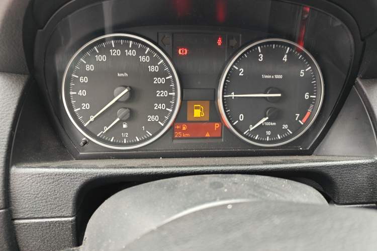 Used BMW X1 2012 sDrive18i Luxury Edition Instrument Cluster