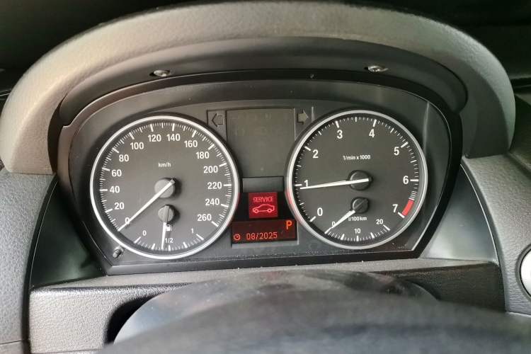 Used BMW X1 2012 sDrive18i Luxury Edition Instrument Cluster