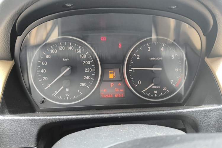 Used BMW X1 2012 xDrive20i Instrument Cluster