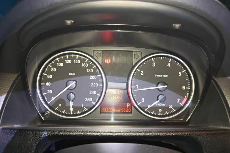 Used BMW X1 2012 sDrive18i Luxury Edition Instrument Cluster