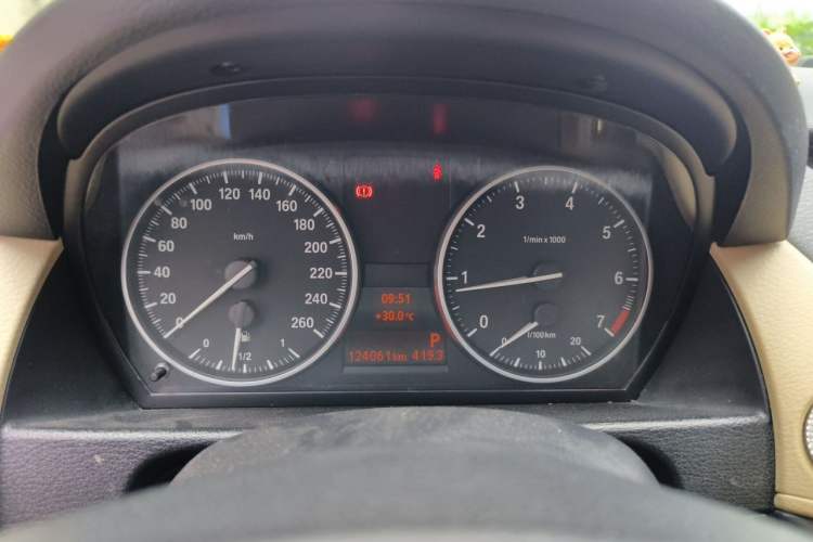 Used BMW X1 2012 sDrive18i Luxury Edition Instrument Cluster