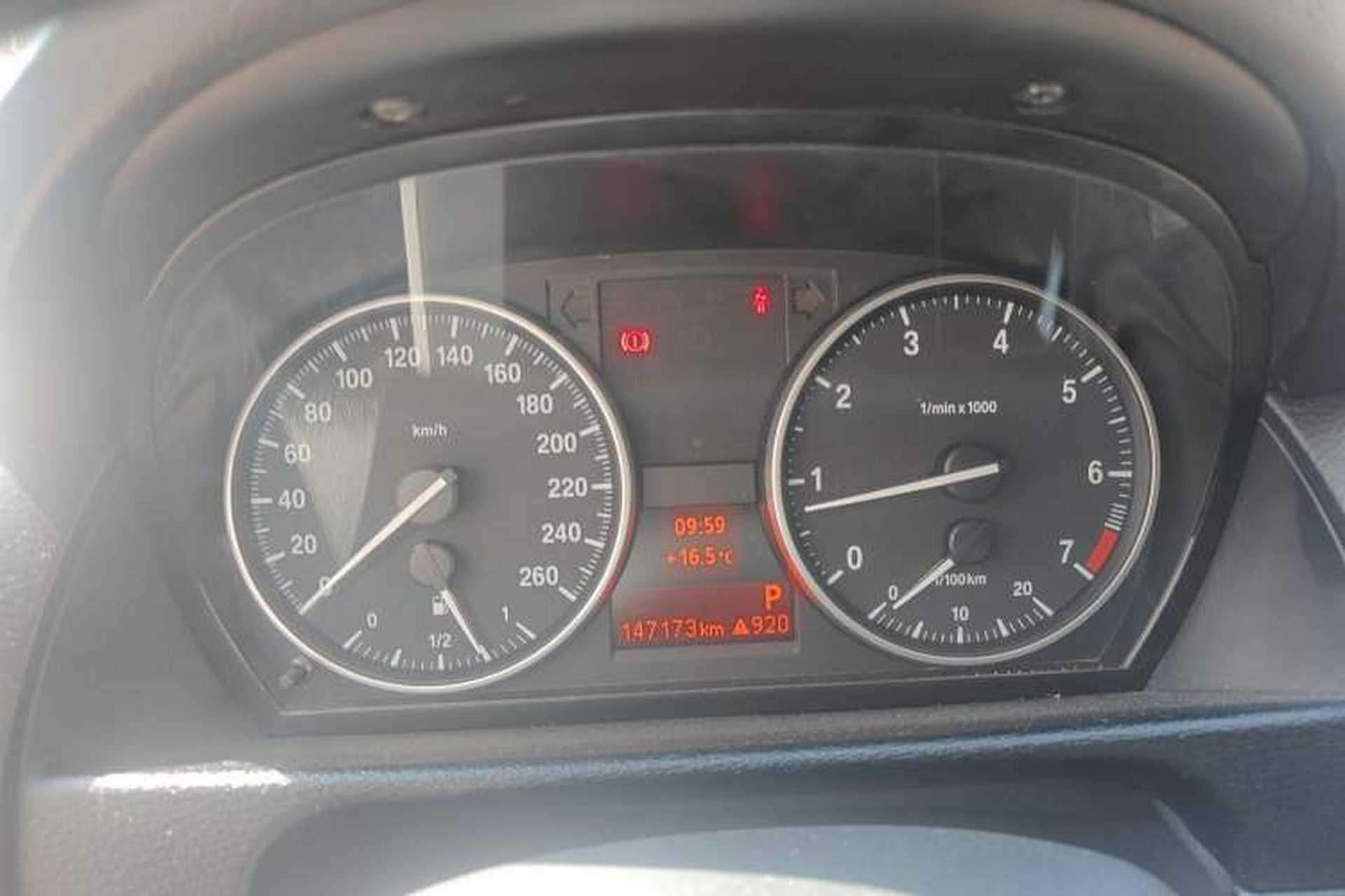 Used BMW X1 2012 sDrive18i Fashion Model Instrument Cluster