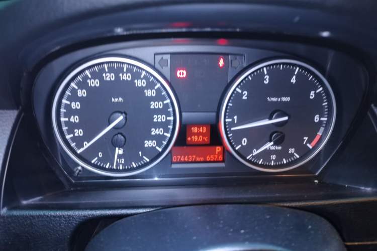 Used BMW X1 2012 sDrive18i Luxury Edition Instrument Cluster