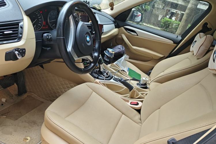 Used BMW X1 2012 sDrive18i Luxury Edition Left Front Seat