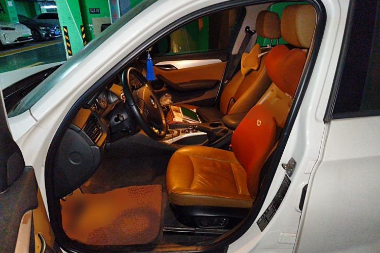 Used BMW X1 2012 xDrive20i Left Front Seat