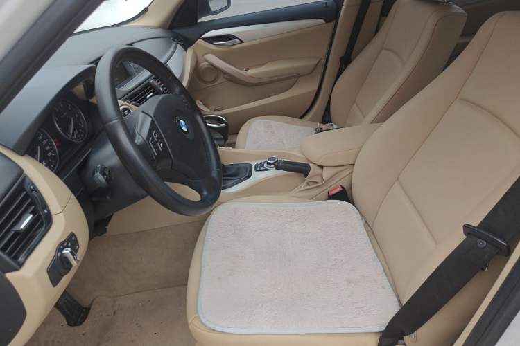Used BMW X1 2012 sDrive18i Luxury Edition Left Front Seat