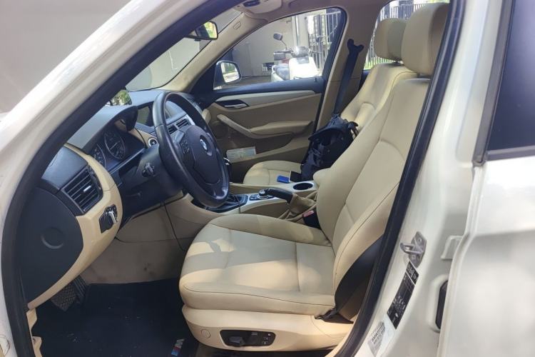 Used BMW X1 2012 sDrive18i Luxury Edition Left Front Seat