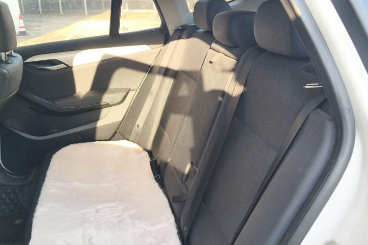 Used BMW X1 2012 sDrive18i Luxury Edition Left Rear Seat