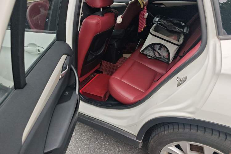 Used BMW X1 2012 sDrive18i Luxury Edition Left Rear Seat