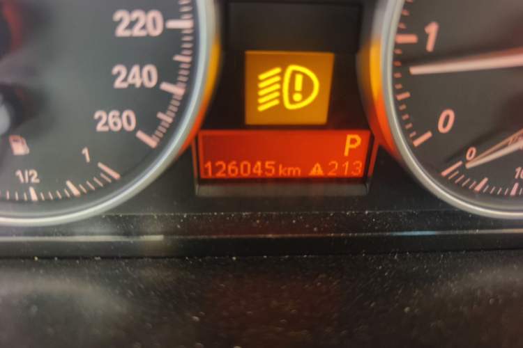 Used BMW X1 2012 sDrive18i Fashion Model Odometer Close Up