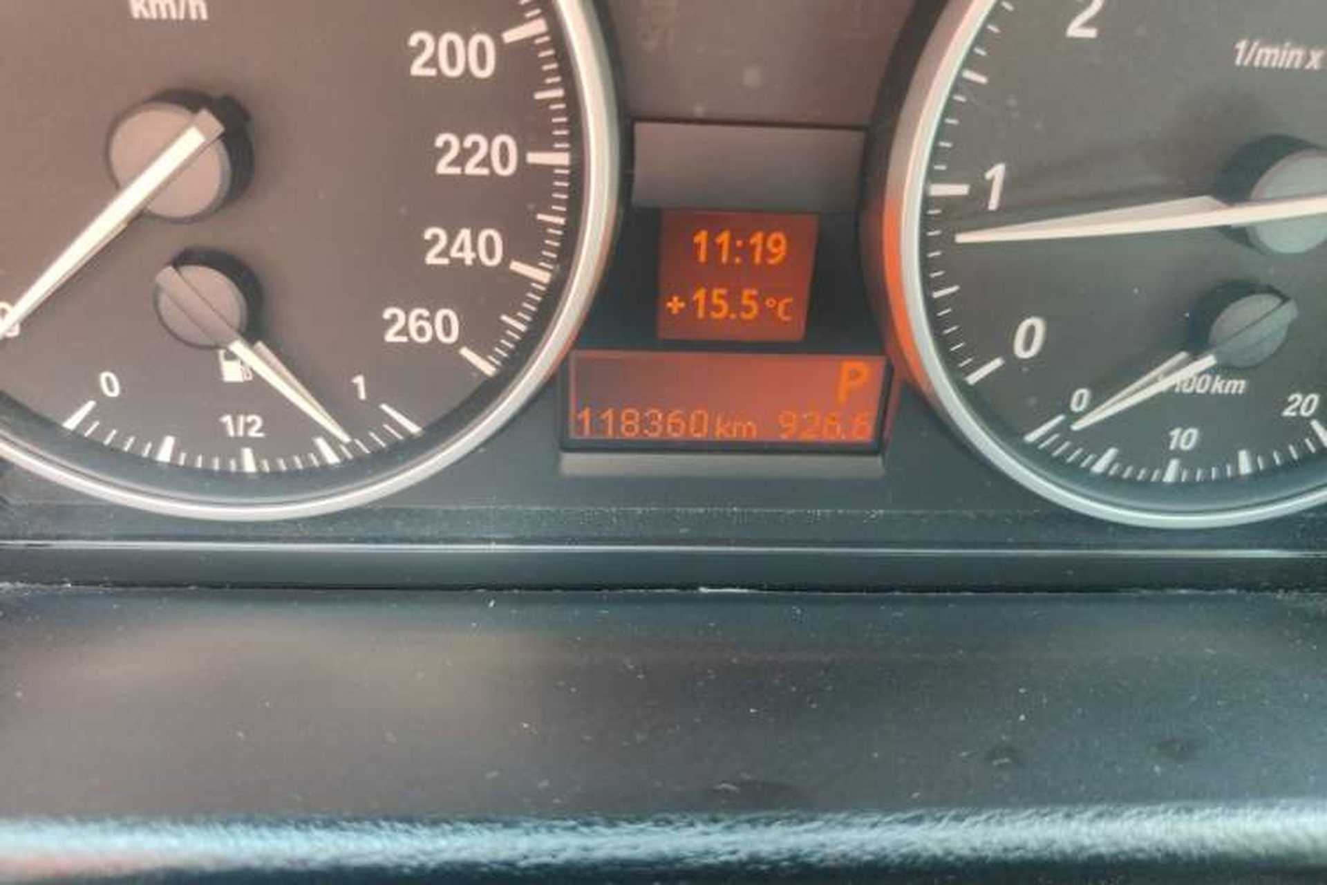 Used BMW X1 2012 sDrive18i Luxury Edition Odometer Close Up