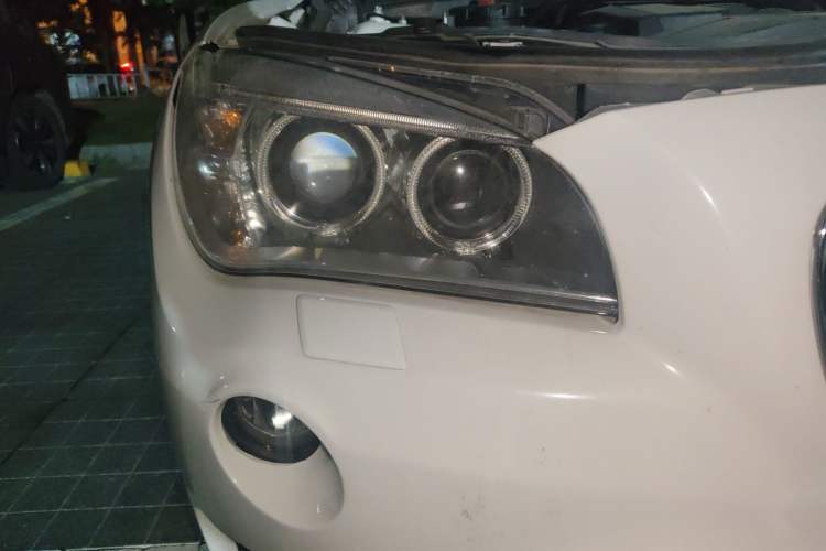 Used BMW X1 2012 sDrive18i Luxury Edition Right Front Headlight