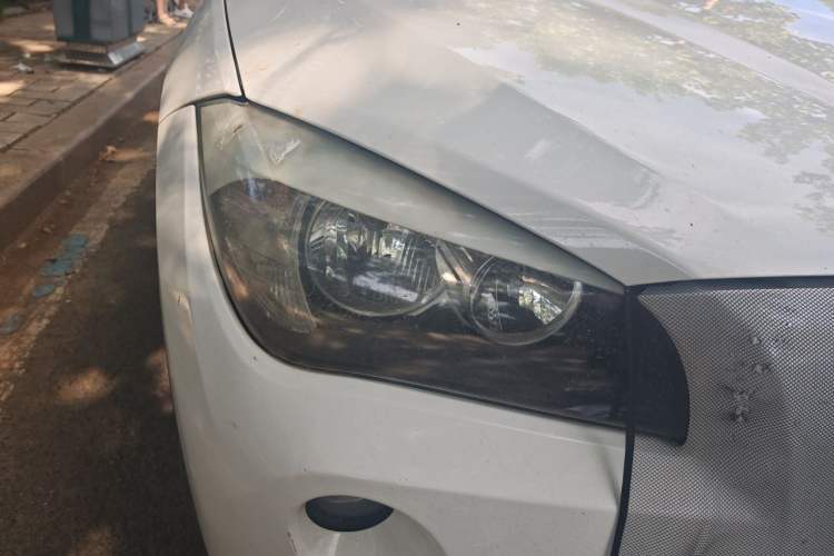 Used BMW X1 2012 sDrive18i Fashion Model Right Front Headlight