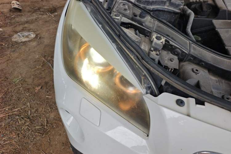 Used BMW X1 2012 sDrive18i Luxury Edition Right Front Headlight