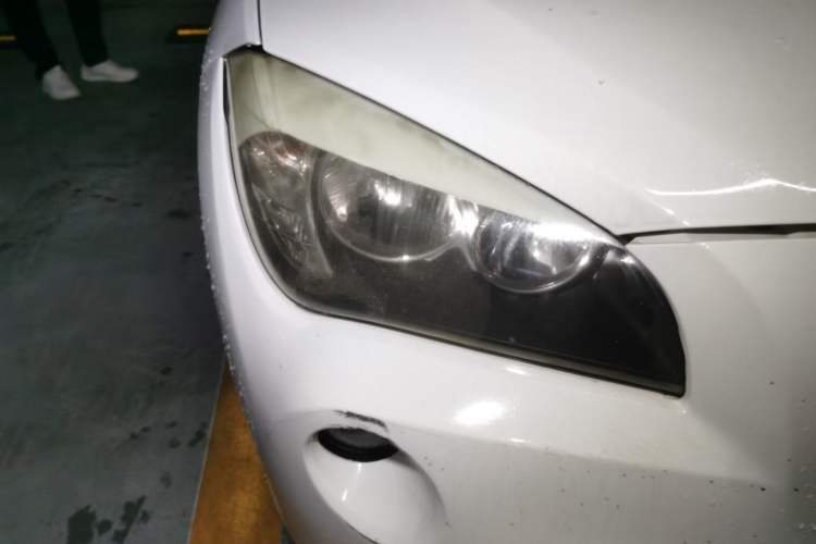 Used BMW X1 2012 sDrive18i Fashion Model Right Front Headlight