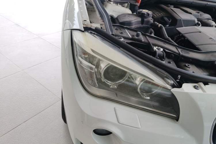 Used BMW X1 2012 sDrive18i Luxury Edition Right Front Headlight