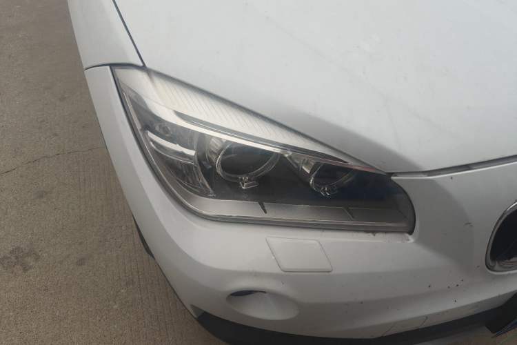 Used BMW X1 2012 sDrive18i Luxury Edition Right Front Headlight