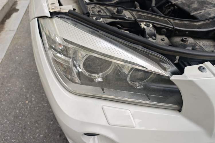 Used BMW X1 2012 sDrive18i Luxury Edition Right Front Headlight