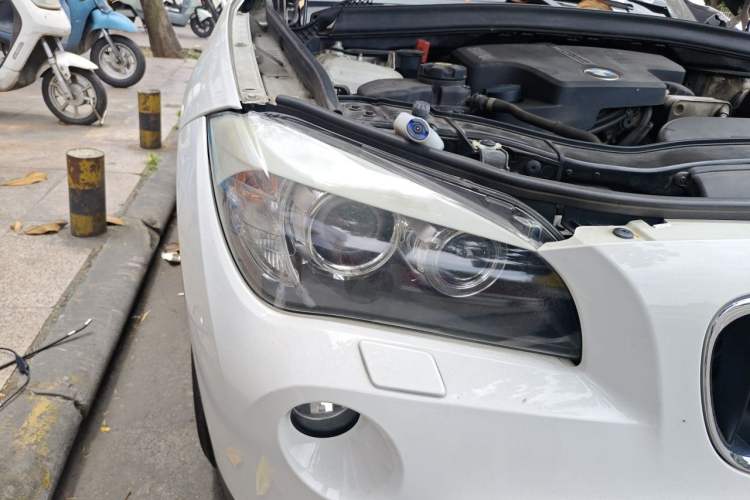 Used BMW X1 2012 xDrive20i Luxury Model Right Front Headlight