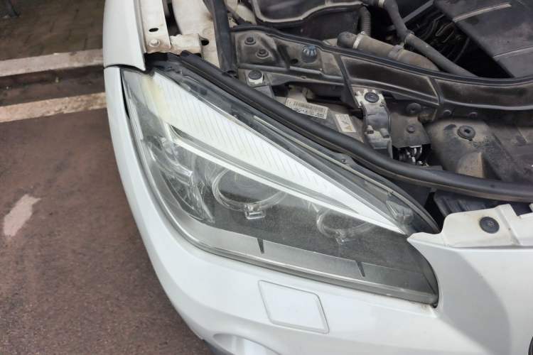 Used BMW X1 2012 sDrive18i Luxury Edition Right Front Headlight