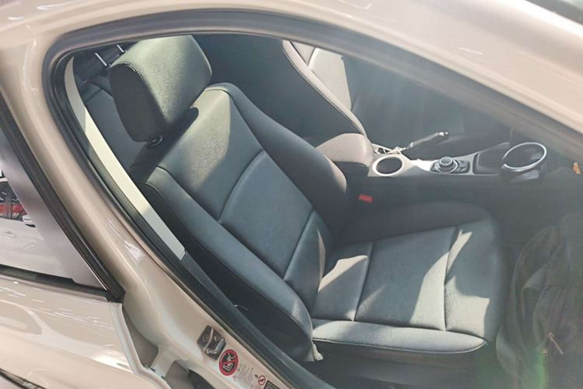 Used BMW X1 2012 sDrive18i Luxury Edition Right Front Seat