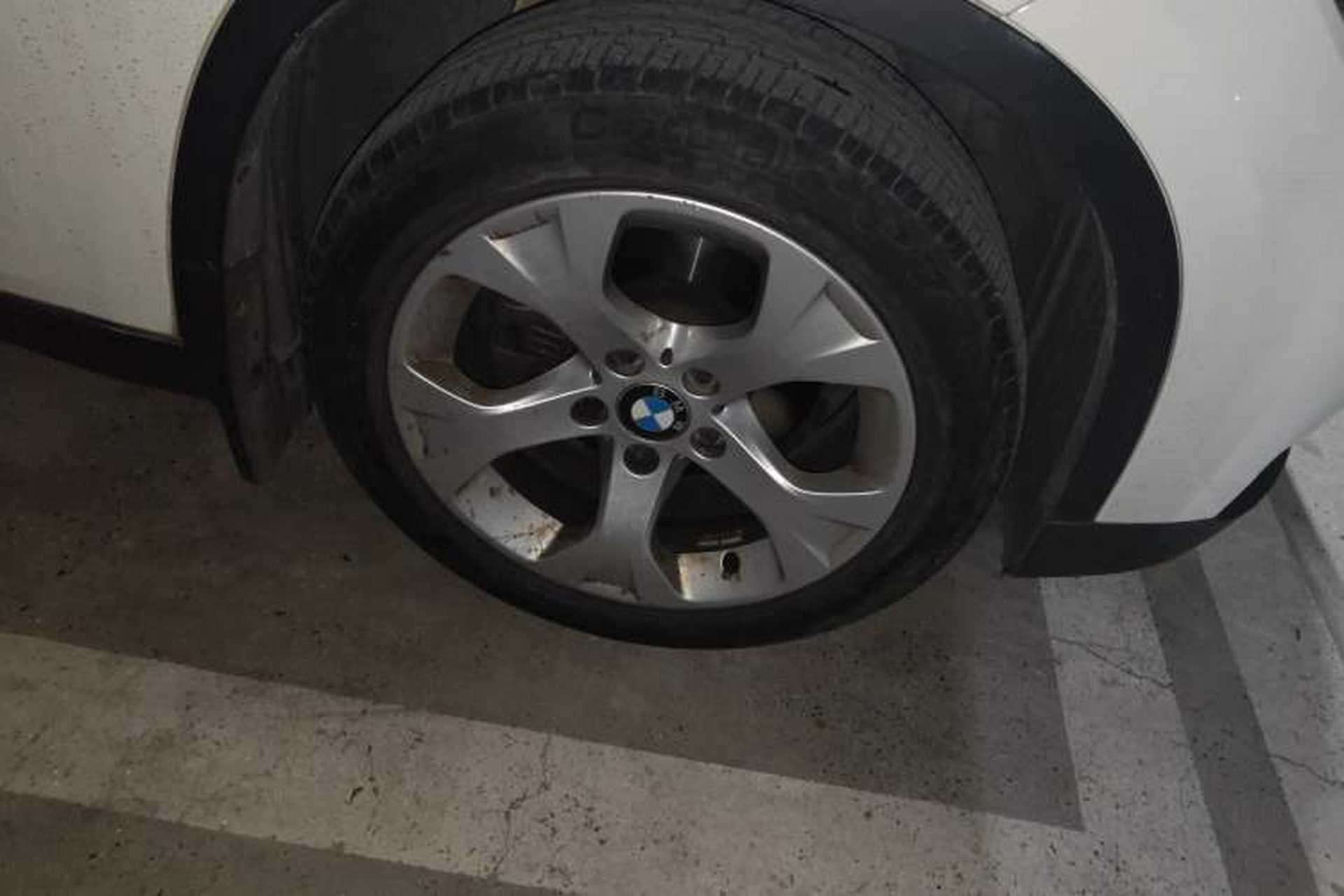 Used BMW X1 2012 sDrive18i Luxury Edition Right Front Wheel Hub