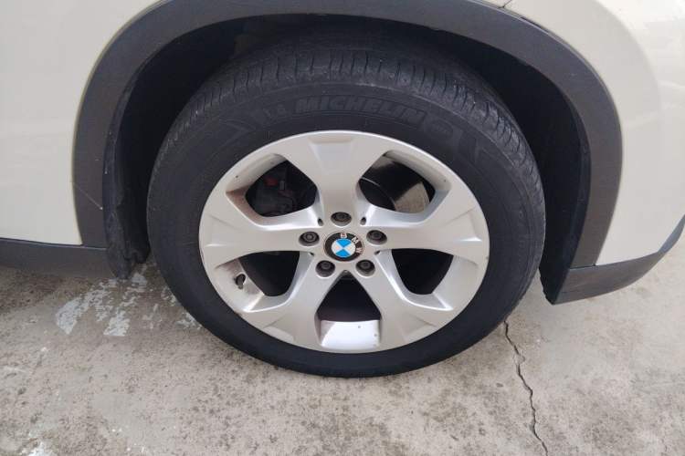 Used BMW X1 2012 sDrive18i Luxury Edition Right Front Wheel Hub