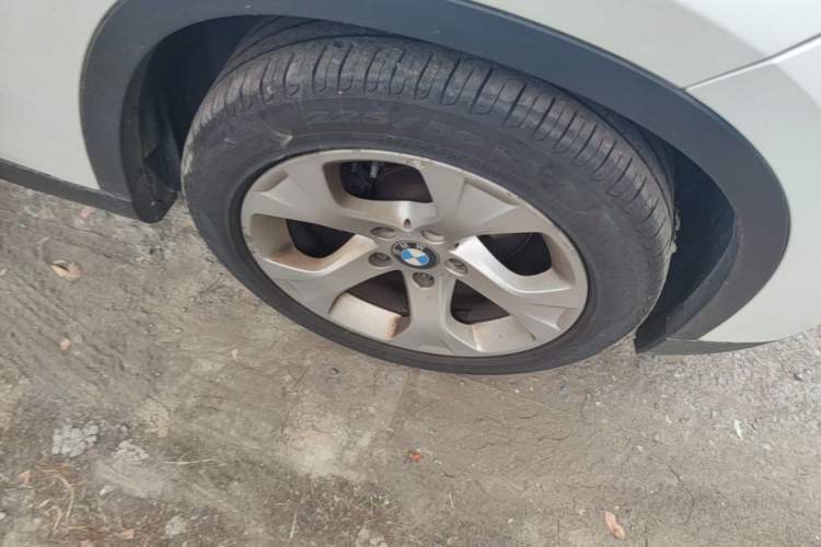 Used BMW X1 2012 sDrive18i Luxury Edition Right Front Wheel Hub
