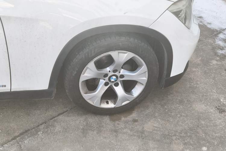 Used BMW X1 2012 sDrive18i Luxury Edition Right Front Wheel Hub