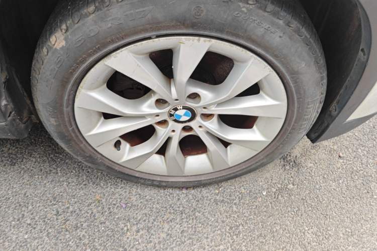 Used BMW X1 2012 sDrive18i Luxury Edition Right Front Wheel Hub
