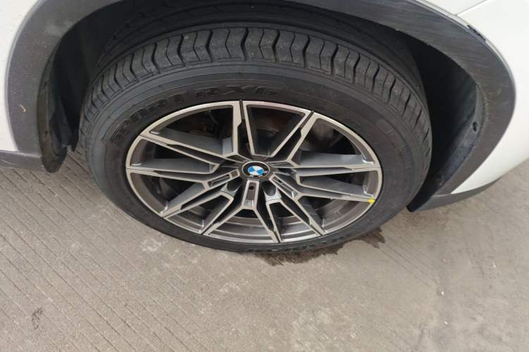 Used BMW X1 2012 sDrive18i Luxury Edition Right Front Wheel Hub