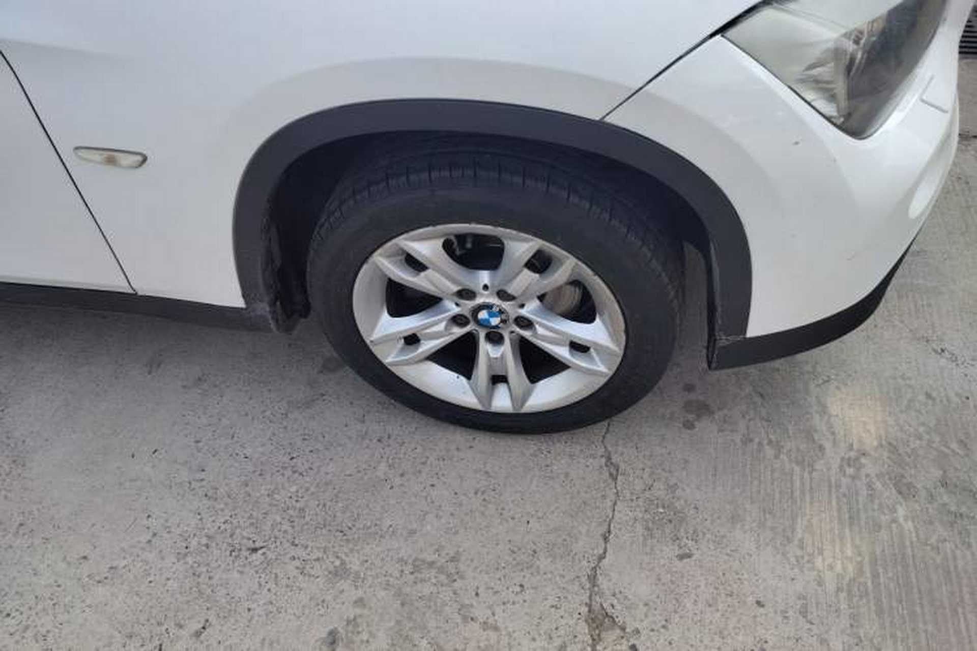 Used BMW X1 2012 xDrive20i Luxury Model Right Front Wheel Hub