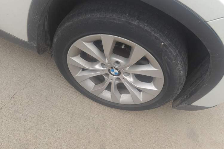 Used BMW X1 2012 sDrive18i Luxury Edition Right Front Wheel Hub