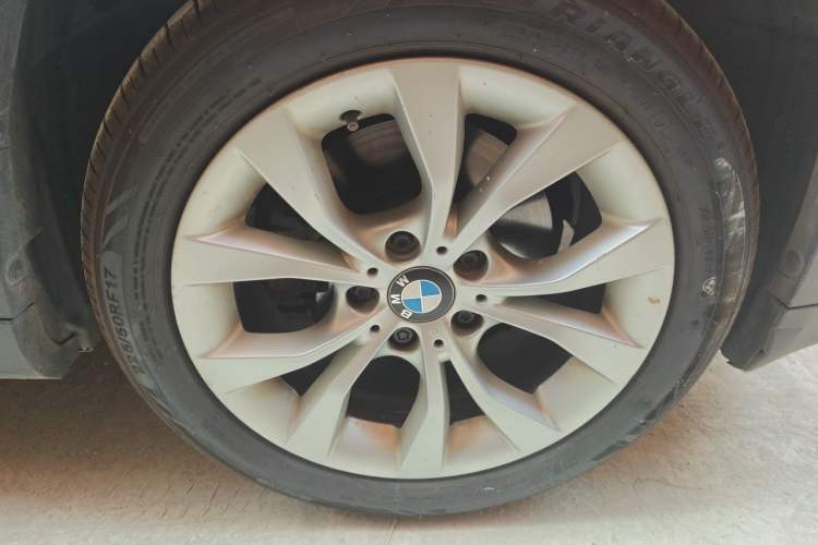 Used BMW X1 2012 sDrive18i Luxury Edition Right Front Wheel Hub