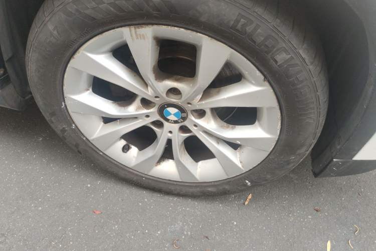 Used BMW X1 2012 sDrive18i Luxury Edition Right Front Wheel Hub
