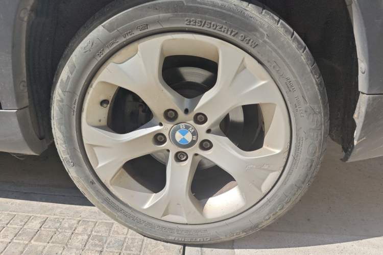 Used BMW X1 2012 sDrive18i Luxury Model Right Front Wheel Hub