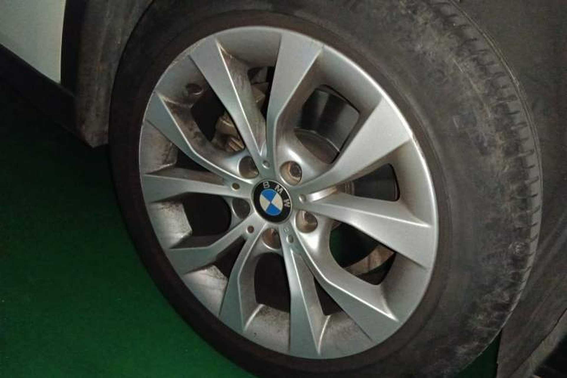 Used BMW X1 2012 sDrive18i Luxury Edition Right Front Wheel Hub