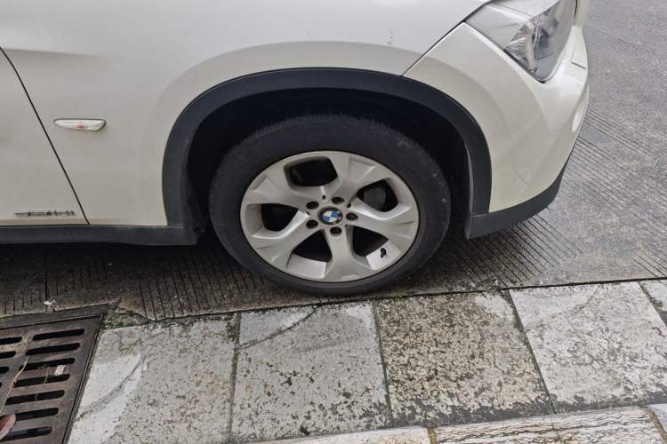 Used BMW X1 2012 sDrive18i Luxury Edition Right Front Wheel Hub