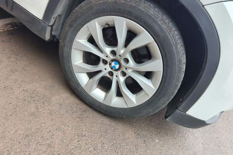 Used BMW X1 2012 sDrive18i Luxury Edition Right Front Wheel Hub
