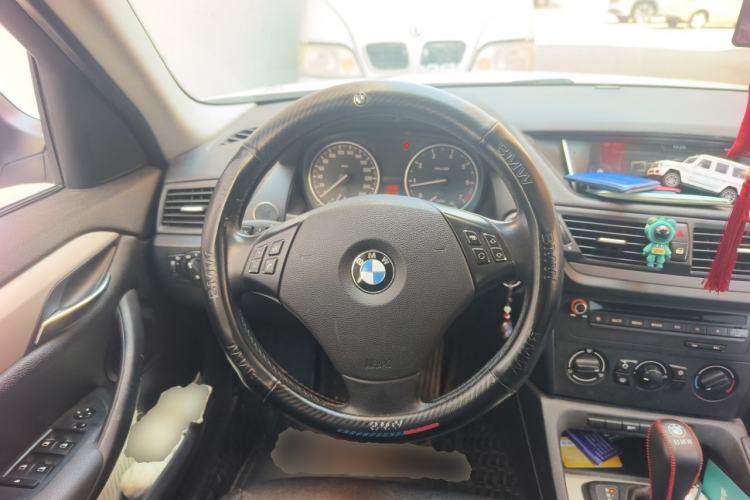 Used BMW X1 2012 sDrive18i Fashion Model Steering Wheel
