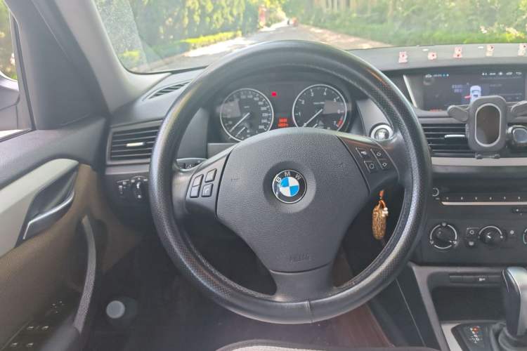 Used BMW X1 2012 sDrive18i Fashion Model Steering Wheel