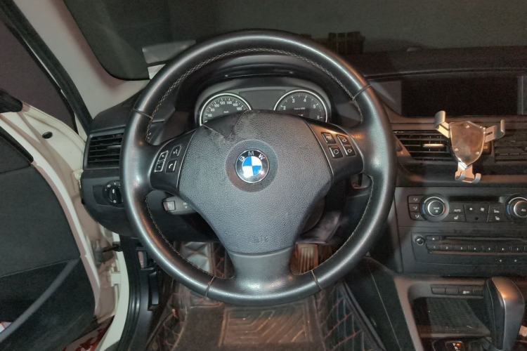 Used BMW X1 2012 sDrive18i Luxury Model Steering Wheel