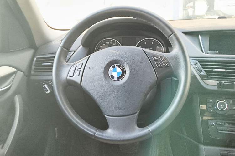Used BMW X1 2012 sDrive18i Luxury Edition Steering Wheel