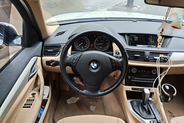 Used BMW X1 2012 sDrive18i Luxury Edition Steering Wheel