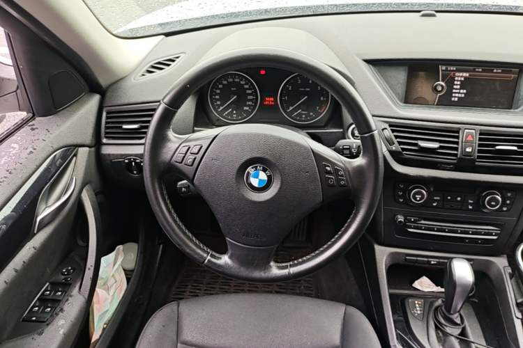 Used BMW X1 2012 sDrive18i Luxury Edition Steering Wheel