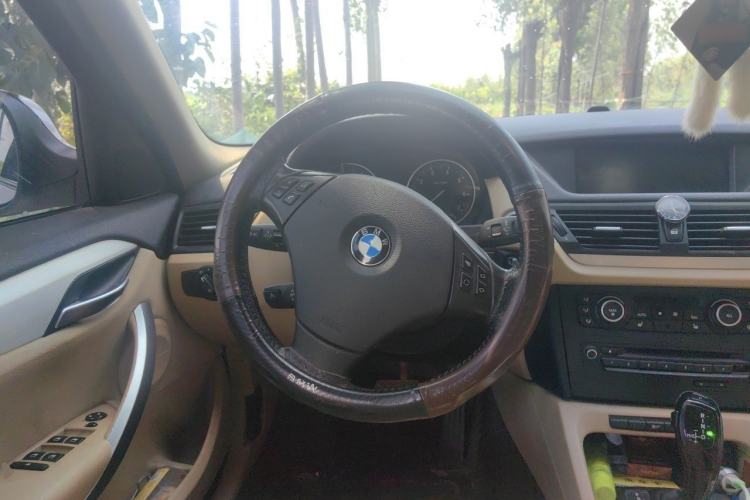 Used BMW X1 2012 sDrive18i Luxury Model Steering Wheel
